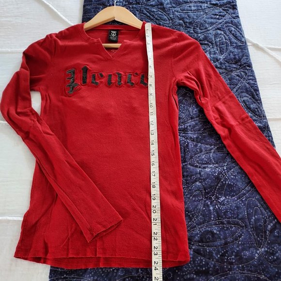 EUC Lucky Brand t-shirt, peace sign, size small - Picture 7 of 11